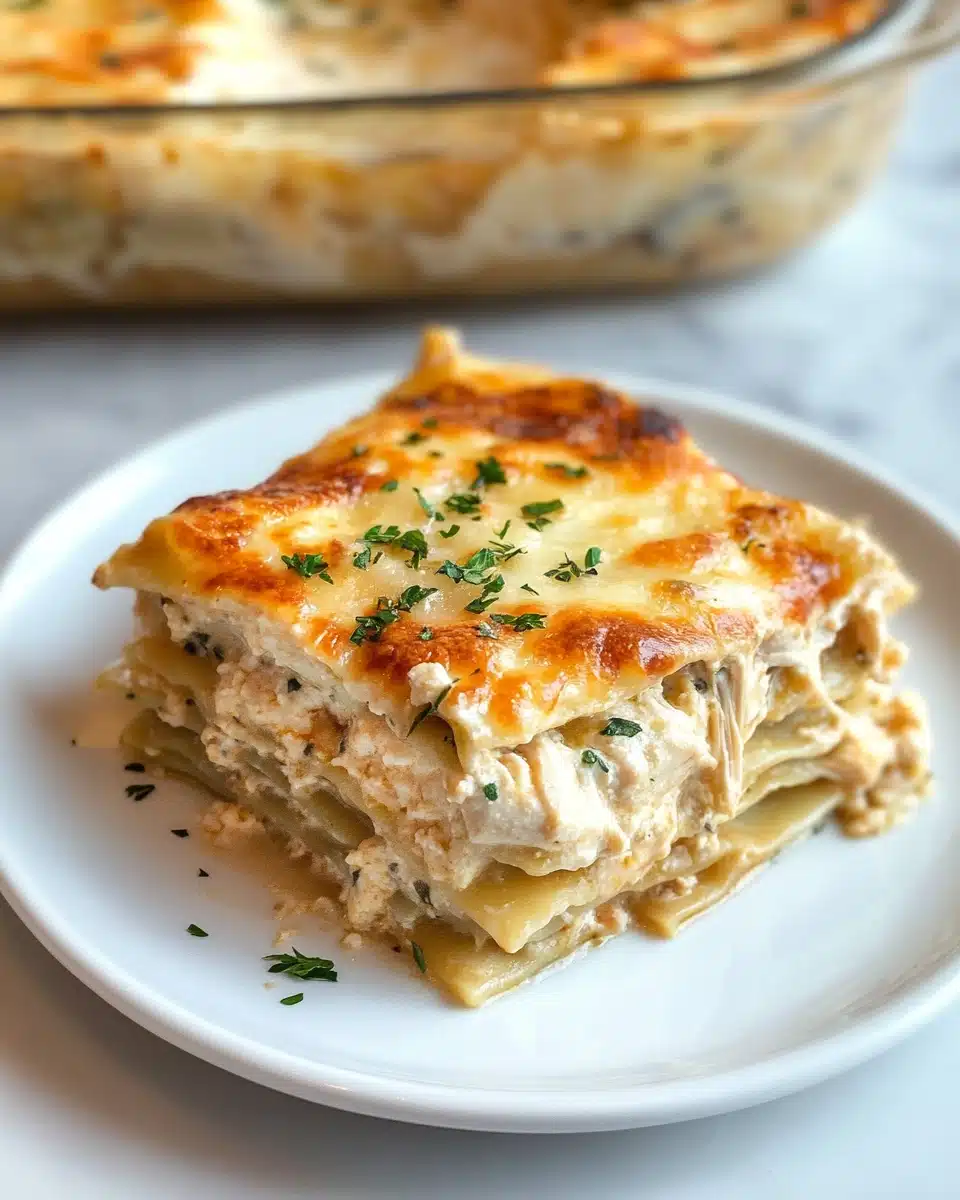 Easy Chicken Alfredo Lasagna 5 EASY CHICKEN ALFREDO LASAGNA Recipe - Recipe Image