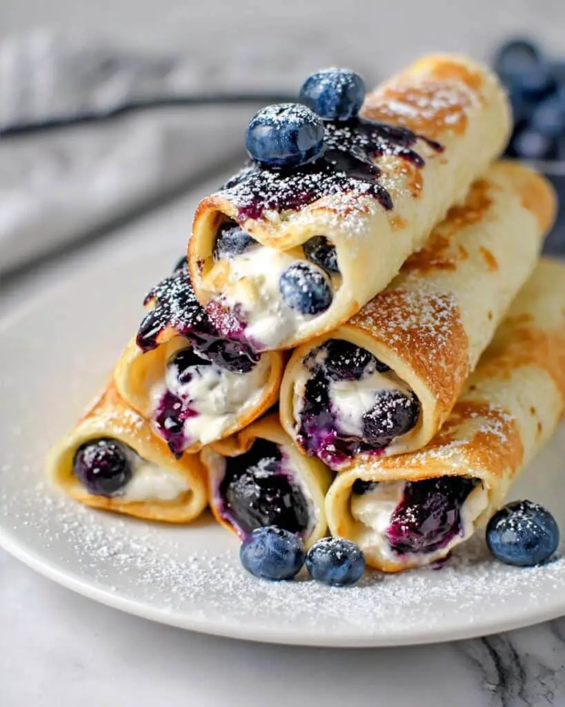 Crispy Keto Blueberry Cream Cheese Roll-Ups Recipe