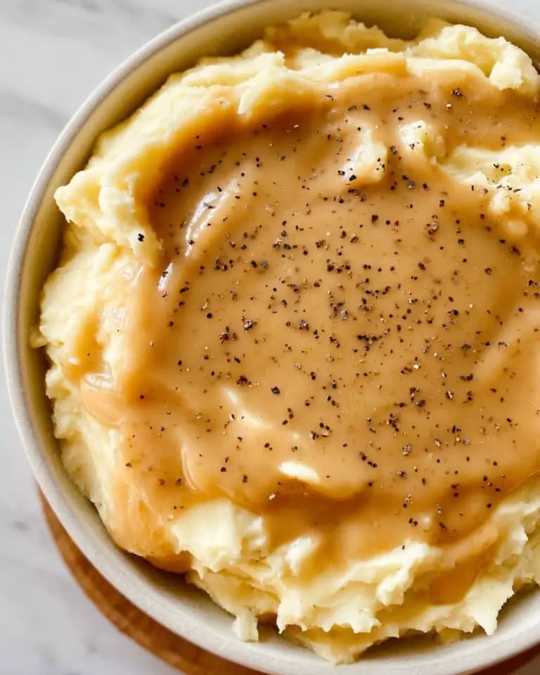 The Best Roasted Garlic Gravy Recipe