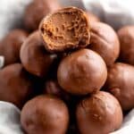 4 Ingredient Chocolate Peanut Butter No Bake Energy Bites Recipe