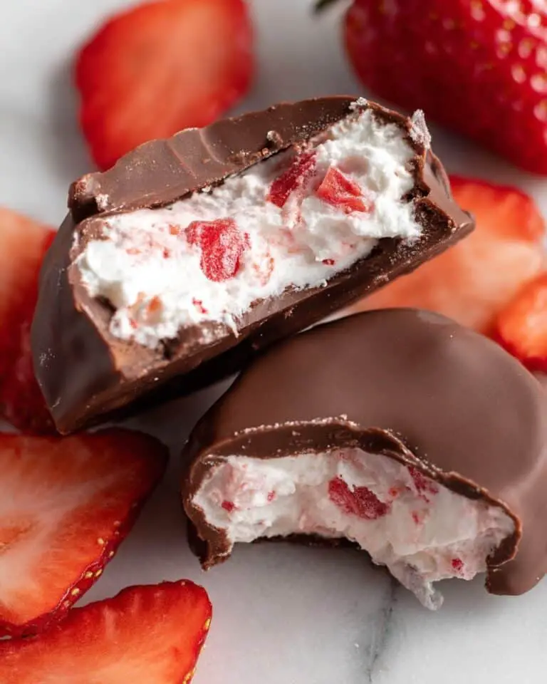 Chocolate Strawberry Yogurt Clusters Recipe