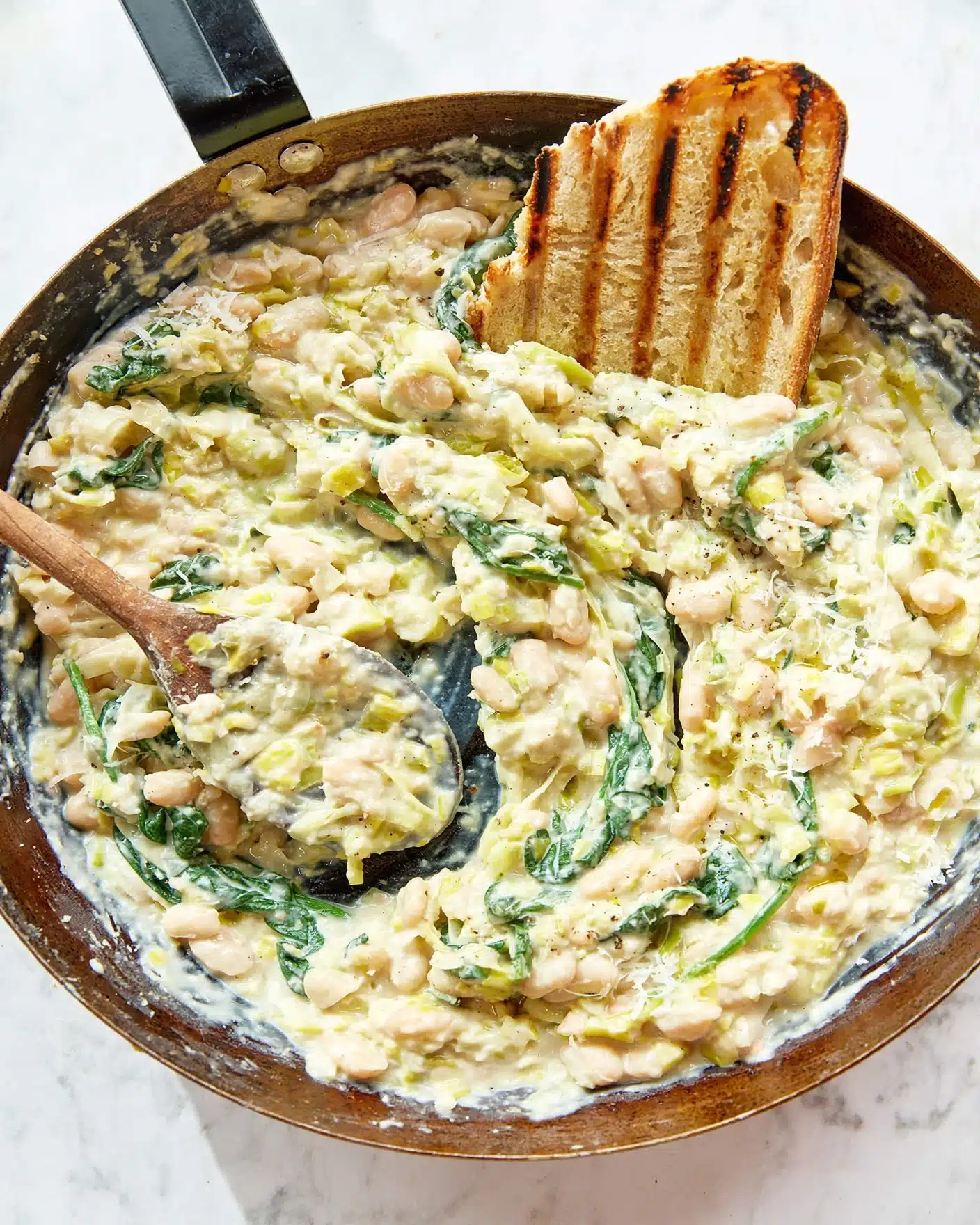 Creamy Butter Beans with Leeks and Spinach Recipe